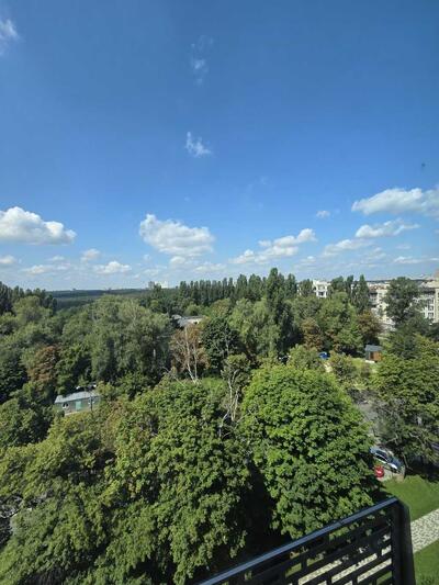 Продам 1-к квартиру Киев, Голосеевский, Метрологическая ул., 107