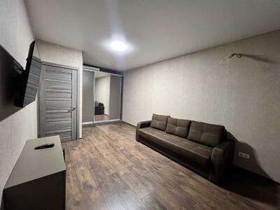 Здам довгостроково 1-к квартиру Бучанський, Софіївська Борщагівка, Соборна, 126/10