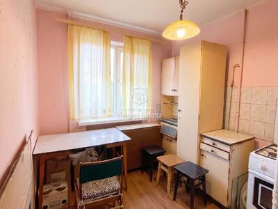 Продам 2-к квартиру Київ, Голосіївський, Васильківська вул., 21-18
