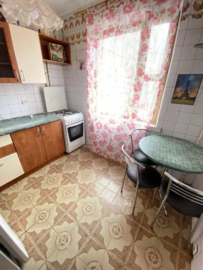 Сдам долгосрочно 3-к квартиру Киев, Деснянский, Владимира Маяковского просп., 34