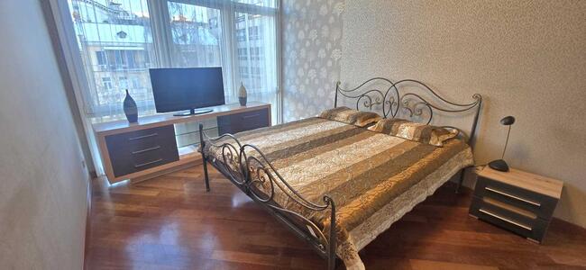 Сдам долгосрочно 1-к квартиру Киев, Шевченковский, Дмитриевская ул., 82