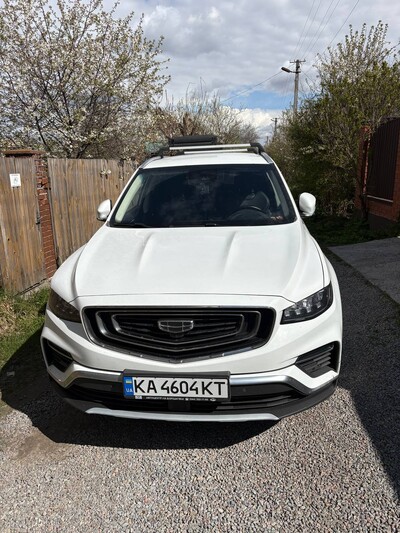 Продаж автомобіля Geely Atlas Pro