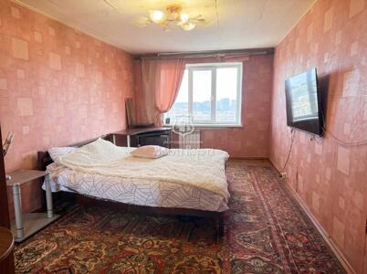 Продам 3-к квартиру Київ, Святошинський, Зодчих вул., 44