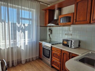 Сдам в довготривалу оренду 2-кімнатну квартиру на Теремках, Голосіївський р-н, вул. Луценка,15-А.