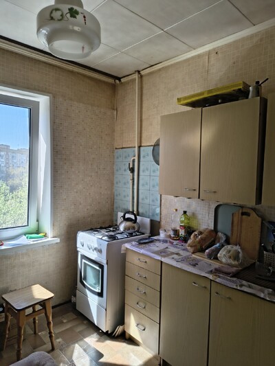 Продам 1 кімнатну квартиру, Дарницький район, Харківське шосе 53А