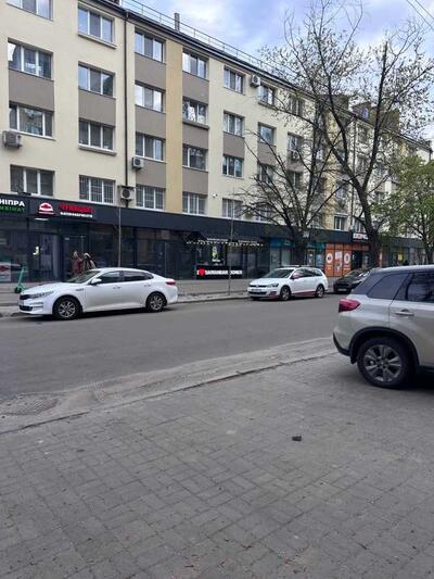 Продам торгову площу Київ, Подільський, Юрківська вул., 18