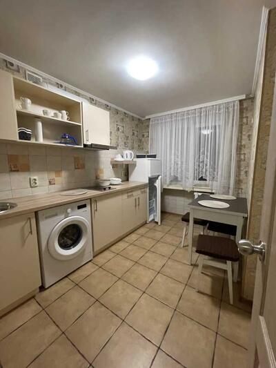 Сдам долгосрочно 1-к квартиру Киев, Днепровский, Дмитрия Багалия ул., 8а