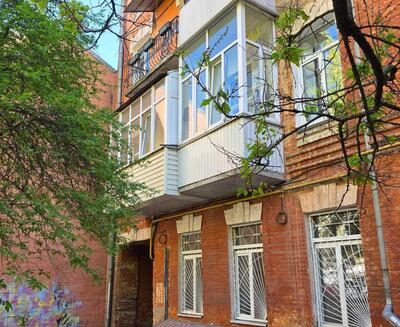 Продам 3-к квартиру Київ, Печерський, Саксаганського вул., 41В
