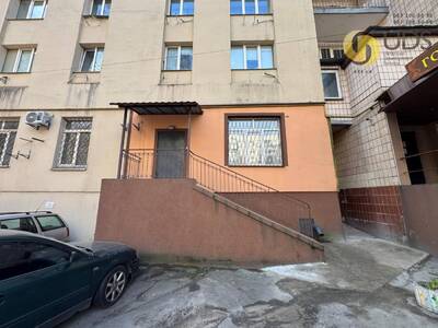 Оренда на вул. Богданівська, 10 офіс на 32.7 м², без комісії