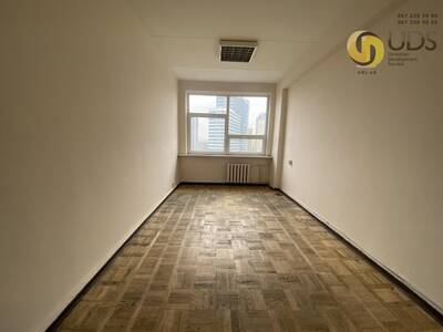 Оренда  офісу 16,3 м², вул. Євгенія Сверстюка, 23, без комісії