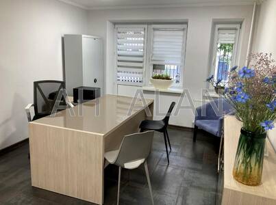 Сдам офисное помещение Київ, Хорива вул.