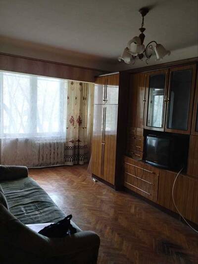 Продам 1-к квартиру Киев, Деснянский, Кубанской Украины ул., 41/28
