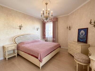 Продам 3-к квартиру Броварський, Бровари, Марії Лагунової вул., 18б
