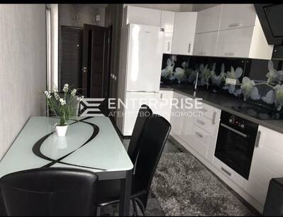 Продаж 1к з ремонтом, ЖК Комфорт Таун, Регенераторна, Соцмісто