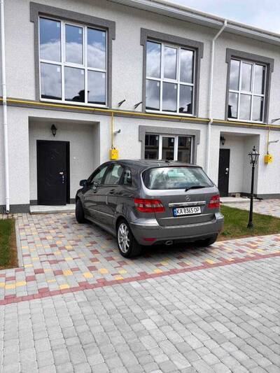 Продам 2-к квартиру Бориспільський, Бориспіль, ясна, 45
