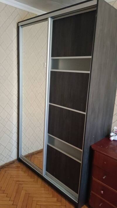 2 кім. квартира вул. Вишгородська 44а