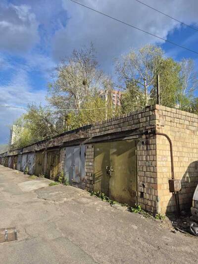 Продам бокс в гаражном комплексе Киев, Подольский, Гречко Маршала ул., 6Б