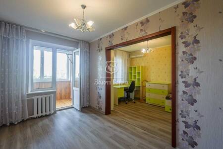 Продам 4-к квартиру Київ, Дніпровський, Анатолія Солов’яненка вул., 2/6