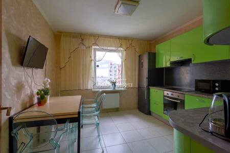 Продам 2-к квартиру Київ, Деснянський, Милославська вул., 16