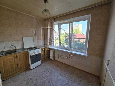 Продам 3-к квартиру Київ, Дніпровський, Анатолія Солов’яненка вул., 16