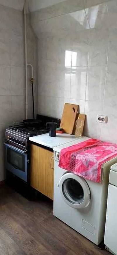 Продам 1-к квартиру Киев, Оболонский, Лайоша Гавро ул., 4