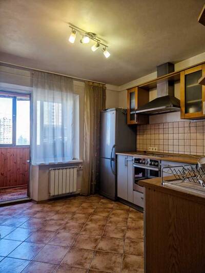 Сдам долгосрочно 1-к квартиру Киев, Дарницкий, Ревуцкого ул., 42б
