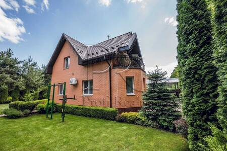 Продам 4-к будинок Фастівський, Тарасівка, Абрикосова вулиця