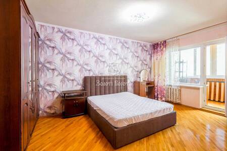 Продам 3-к квартиру Київ, Дарницький, Вишняківська вул., 7а