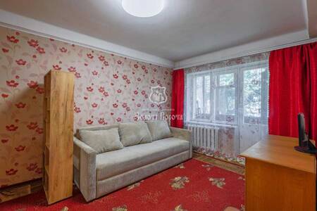 Продам 1-к квартиру Київ, Дніпровський, Чорних Запорожців вул., 14а
