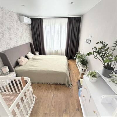 Продам 2-кімнатну квартиру, вулиця Вишняківська, д.4, Дарницький район, Київ