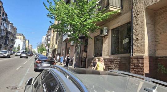 Здам довгостроково торгову площу Київ, Шевченківський, Бульварно-Кудрявська вул., 43А