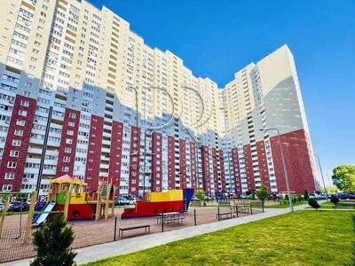 Продам 2-к квартиру Київ, Оболонський, Балтійський пров., 1