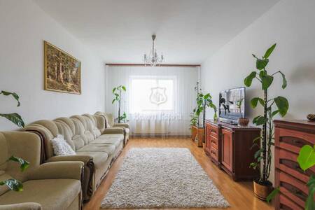 Продам 3-к квартиру Київ, Дарницький, Миколи Бажана просп., 5а