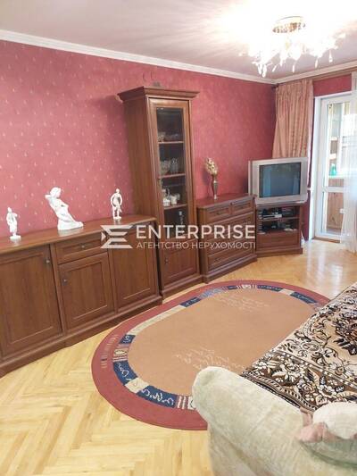 Продаж 3к квартири в Солом\'янському районі, вулиця Віталія Скакуна