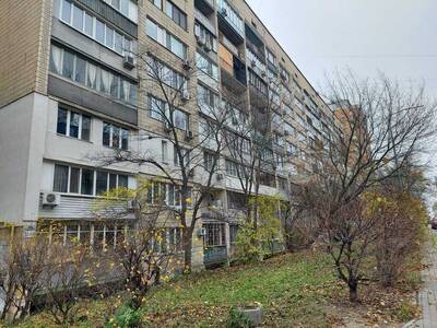 Продам 3-к квартиру Киев, Печерский, Василия Тютюнника ул., 22/26