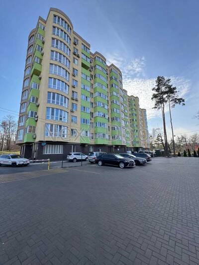 Продам торгову площу Вишгородський, Вишгород, шолуденка, 18А