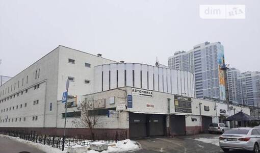 ТЕРМІНОВО! Гаражний бокс, Кошиця 1/38, 2 поверх, світло