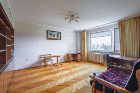 Продам 2-к квартиру Київ, Солом`янський, Кадетський Гай вул., 11
