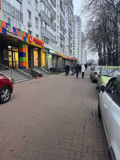 Здам довгостроково торгову площу Бучанський, Вишневе, Скрябiна, 25