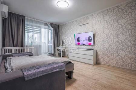 Продам 2-к квартиру Київ, Деснянський, Володимира Маяковського просп., 25