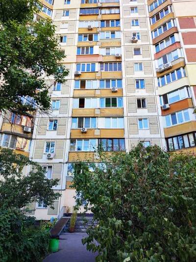 Продам 1-к квартиру Київ, Деснянський, Володимира Висоцького бульв., 11