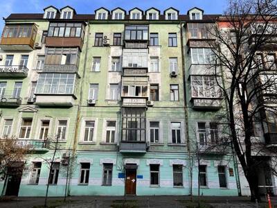 Продам 2-к квартиру Киев, Печерский, Институтская ул., 13а