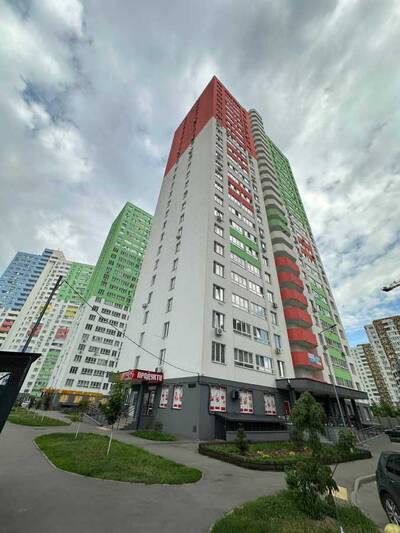 Продам 1-к квартиру Броварский, Бровары, Симоненко, 107А