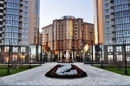 Продам 2-к квартиру Київ, Печерський, Андрія Верхогляда вул., 6