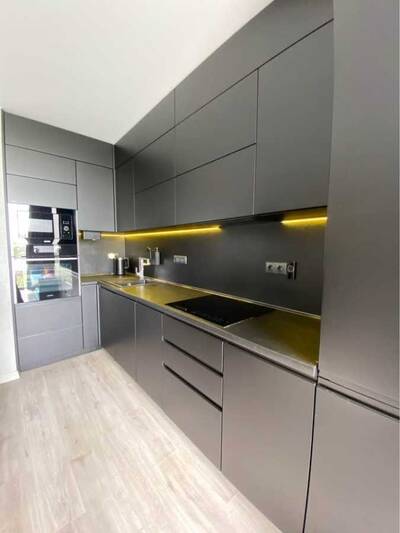 Продам 1-к квартиру Київ, Шевченківський, Салютна вул., 2