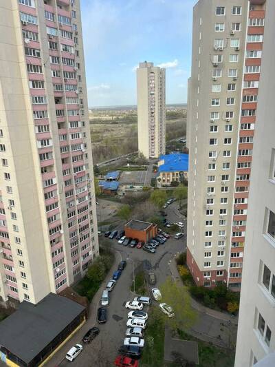 Продам 3-к квартиру Київ, Деснянський, Милославська вул., 18
