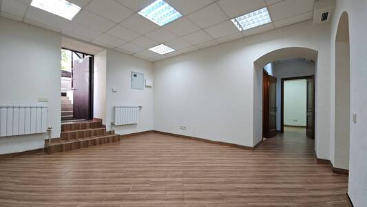Продажа 104 кв.м ул.Б.Хмельницкого 59-Б  в Историческом центре  Киева  м.Университет