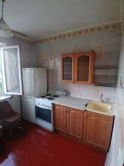 Продається двокімнатна квартира. Дарницький район, вулиця Олійника Степана, 13