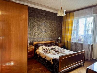 Продам 3-к квартиру Київ, Солом`янський, Вадима Гетьмана вул., 40