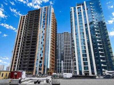 Продам 2-к квартиру Київ, Печерський, Андрія Верхогляда вул.